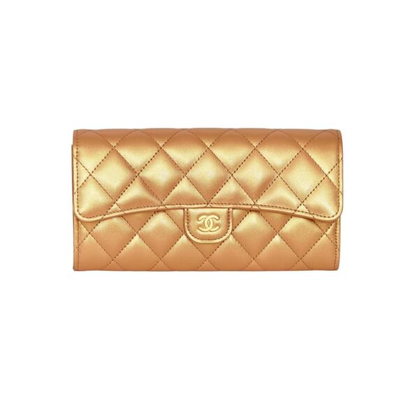 Chanel Lambskin Leather Quilted CC Logo Large Gusset Flap Wallet Gold Metallic - Picture 1 of 4